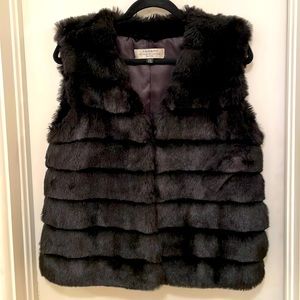 Stunning Tahari faux fur vest.
